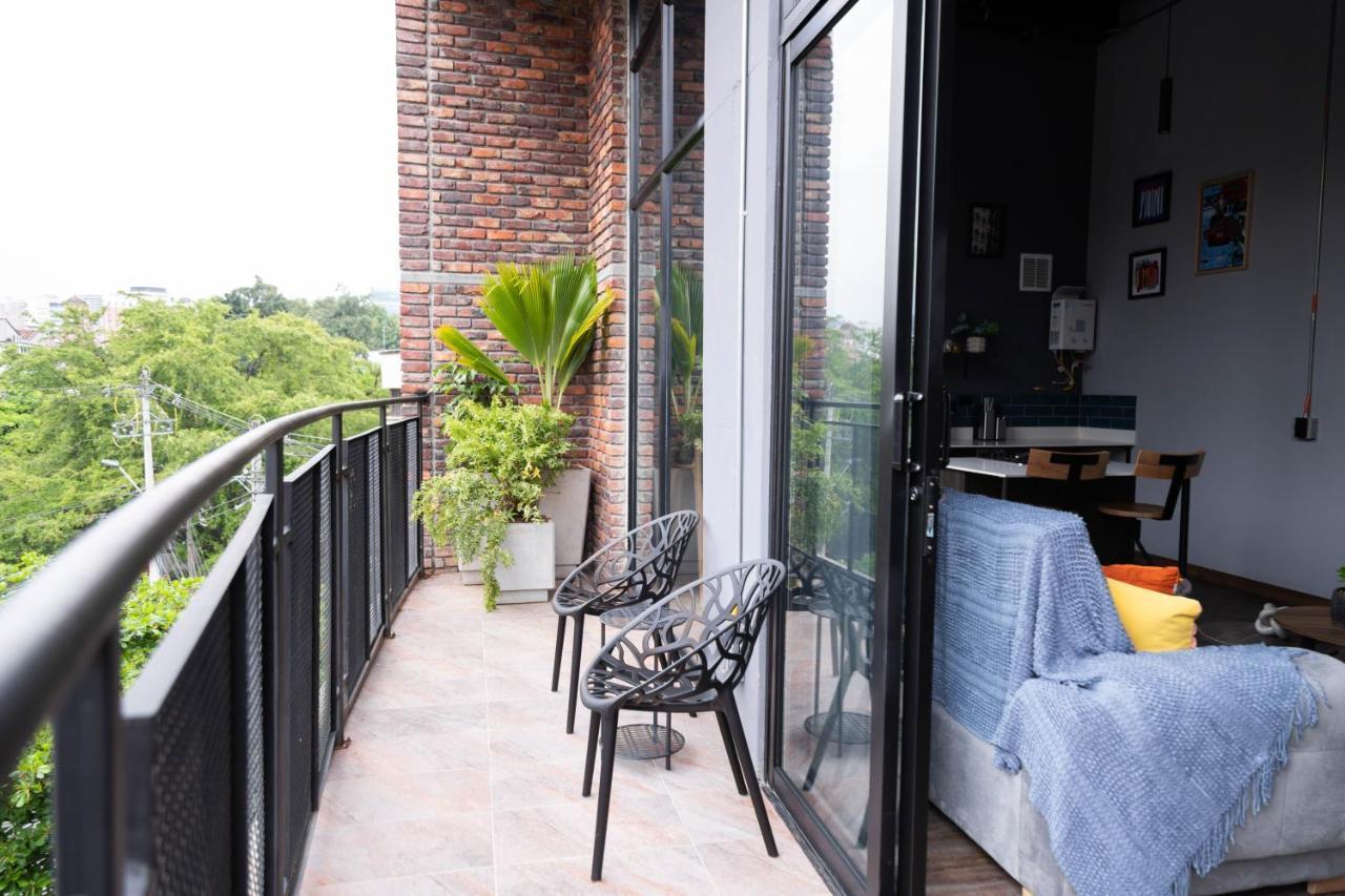 Royal Living Poblado Aparthotel Medellín Kültér fotó